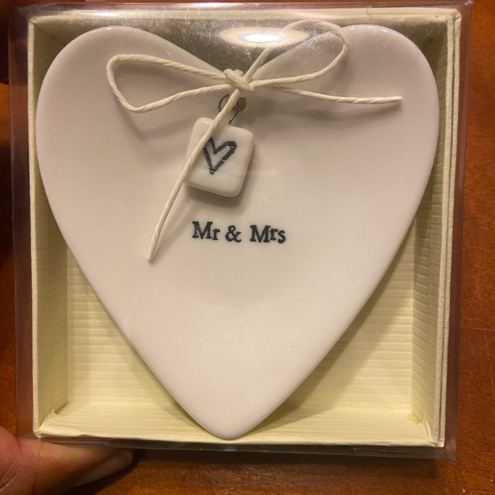 Mr. & Mrs. ring dish (Wedding Gift)